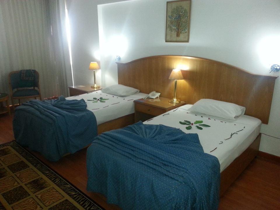 Pyramids Plaza Hotel Giza Dış mekan fotoğraf
