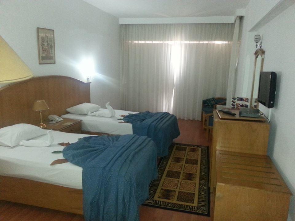 Pyramids Plaza Hotel Giza Dış mekan fotoğraf