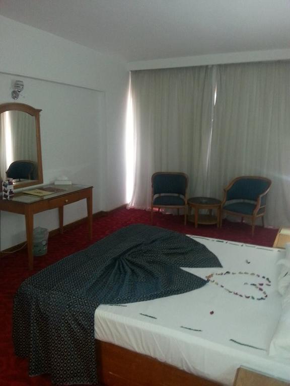 Pyramids Plaza Hotel Giza Dış mekan fotoğraf