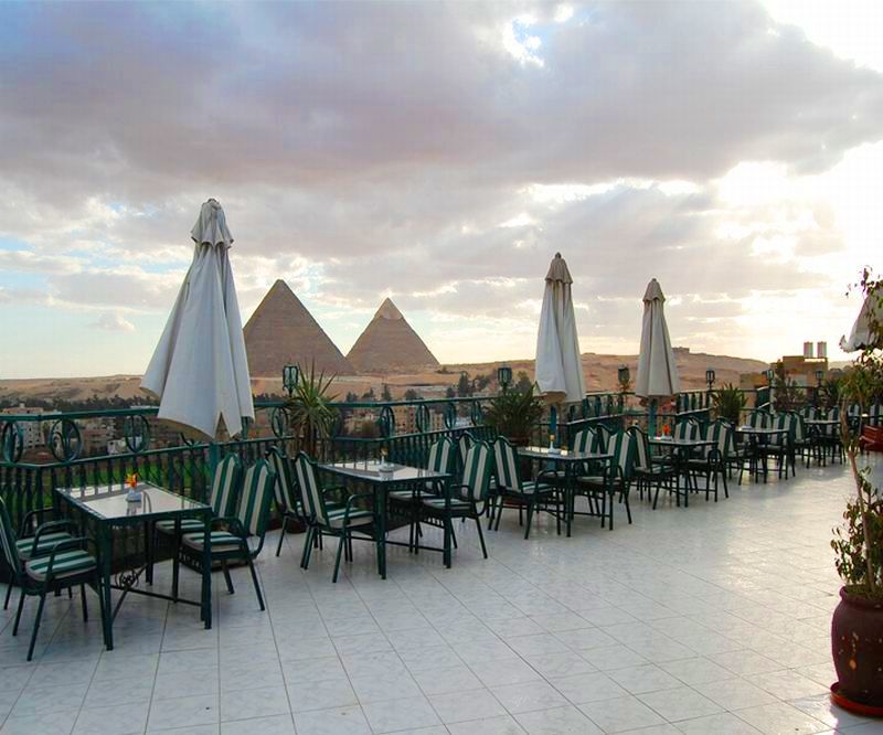 Pyramids Plaza Hotel Giza Dış mekan fotoğraf